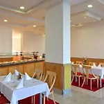 Hotell Fenix 4*