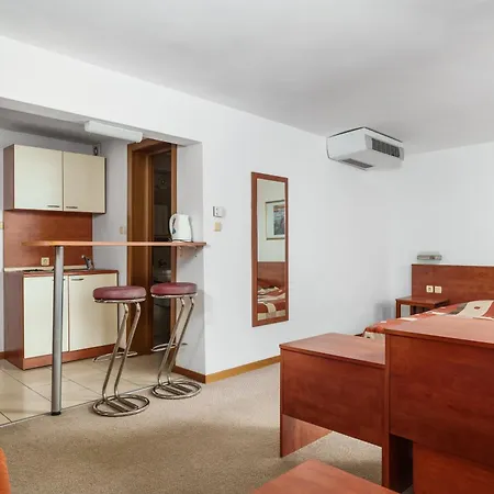 Otel Fenix