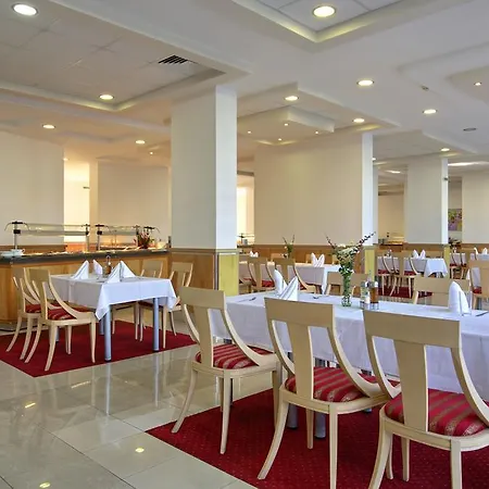 فندق Fenix 4*